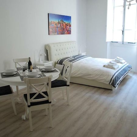 Berardi Palace - Vigna Nuova Apartment Флоренция Экстерьер фото